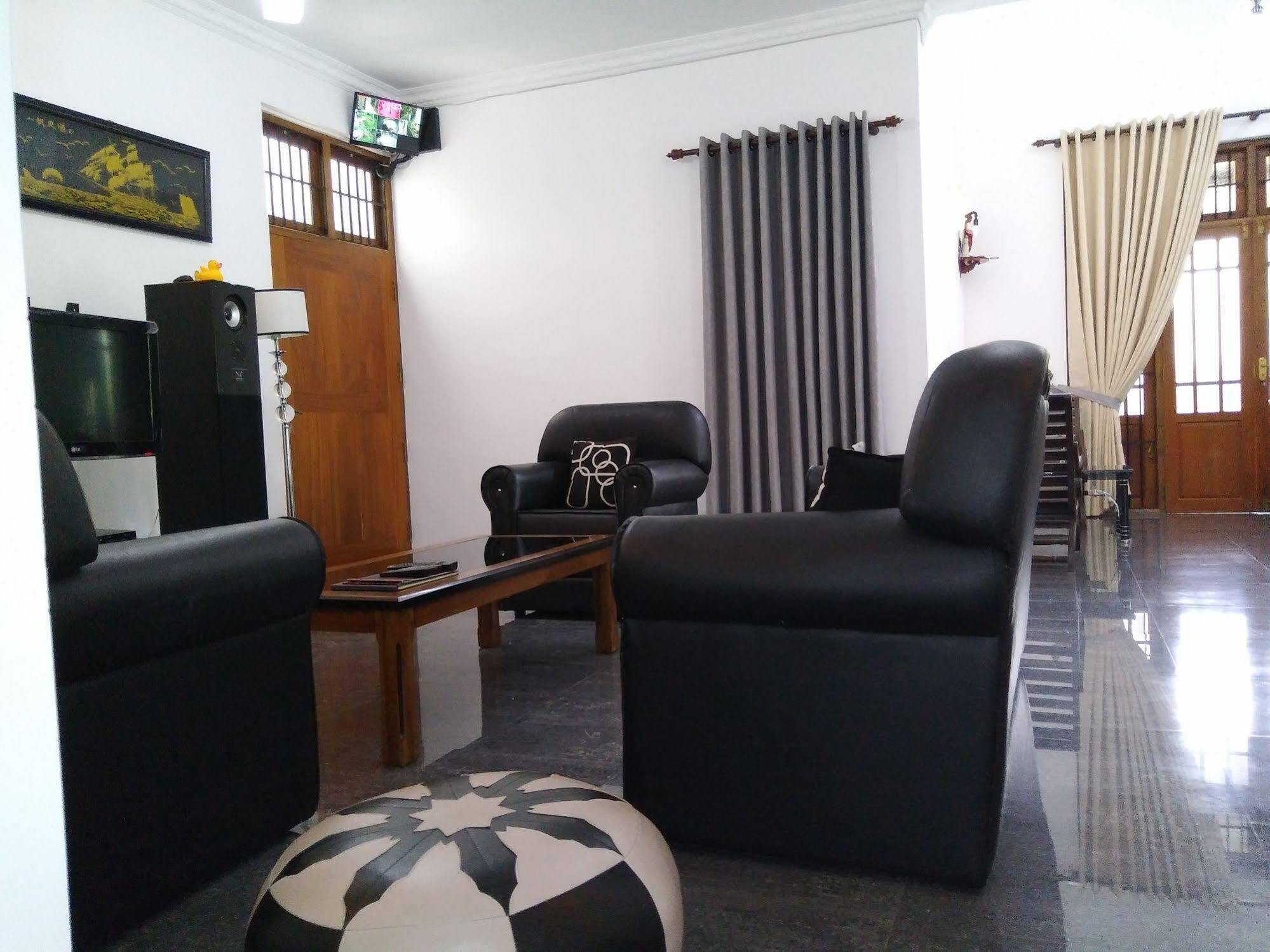 West Dene Acomodação com café da manhã Negombo Exterior foto